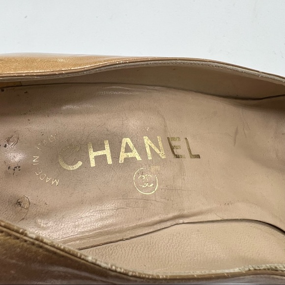 Chanel Tan Pumps Heels Quilted Pattern Toe Cap - Picture 9 of 9